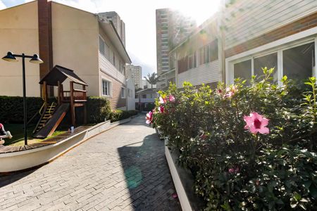 Casa de condomínio à venda com 343m², 3 quartos e 3 vagasÁrea comum