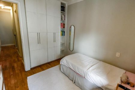 Casa de condomínio à venda com 343m², 3 quartos e 3 vagasQuarto