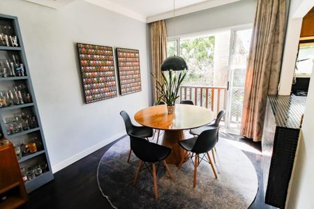 Sala de casa de condomínio à venda com 3 quartos, 343m² em Vila Andrade, São Paulo