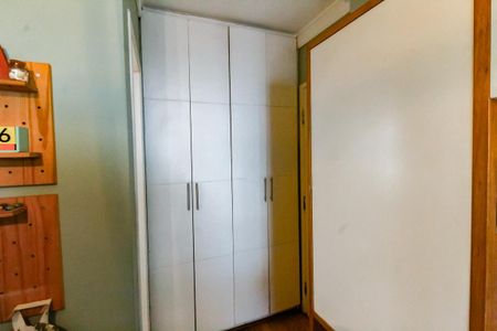 Casa de condomínio à venda com 343m², 3 quartos e 3 vagasSuíte 2 - armários