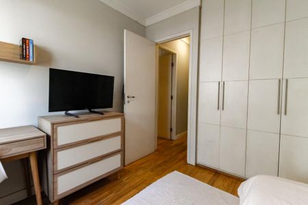 Casa de condomínio à venda com 343m², 3 quartos e 3 vagasQuarto