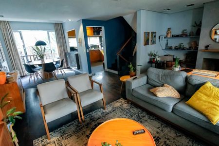 Casa de condomínio à venda com 343m², 3 quartos e 3 vagasSala