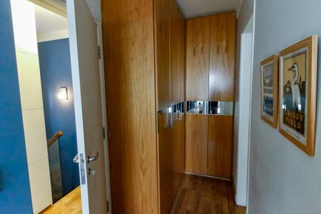 Casa de condomínio à venda com 343m², 3 quartos e 3 vagasSuíte 1 - armáros