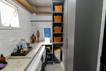 Casa de condomínio à venda com 343m², 3 quartos e 3 vagasÁrea de Serviço