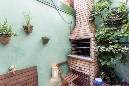 Casa à venda com 110m², 2 quartos e 1 vaga