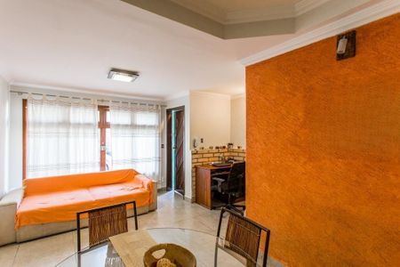 Casa à venda com 110m², 2 quartos e 1 vaga