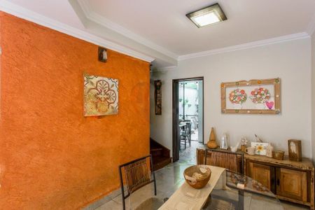 Casa à venda com 110m², 2 quartos e 1 vaga