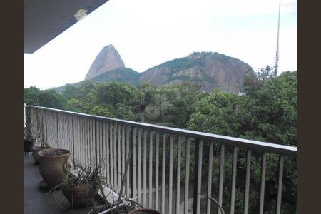 Apartamento à venda com 330m², 3 quartos e 2 vagas