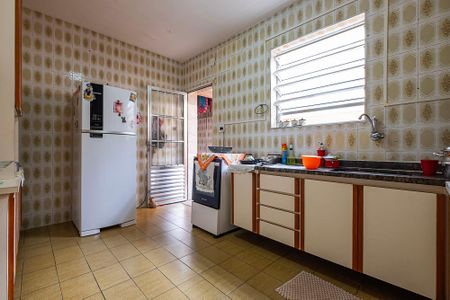 Casa à venda com 90m², 3 quartos e sem vaga Casa à venda com 90m², 3 quartos e sem vagaCozinha