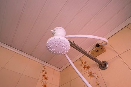 Casa à venda com 90m², 3 quartos e sem vaga Casa à venda com 90m², 3 quartos e sem vagaBanheiro 2