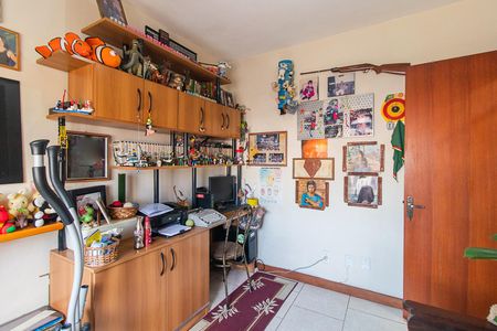 Casa de condomínio à venda com 197m², 3 quartos e 3 vagasQuarto 1