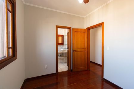 Apartamento à venda com 230m², 4 quartos e 2 vagasSuíte 2