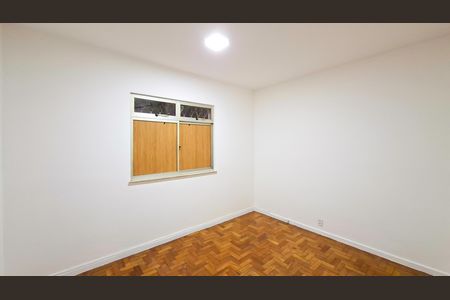 Apartamento para alugar com 150m², 3 quartos e 2 vagas Apartamento para alugar com 150m², 3 quartos e 2 vagasQuarto