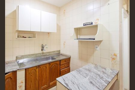 Apartamento para alugar com 150m², 3 quartos e 2 vagas Apartamento para alugar com 150m², 3 quartos e 2 vagasCozinha e Área de Serviço