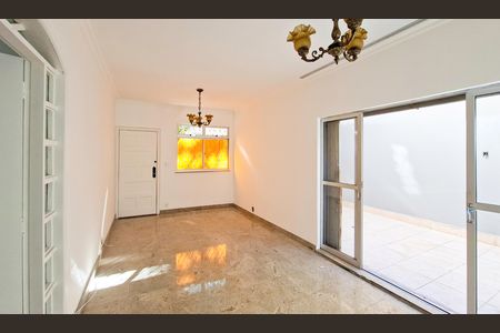 Apartamento para alugar com 150m², 3 quartos e 2 vagas Apartamento para alugar com 150m², 3 quartos e 2 vagasSala