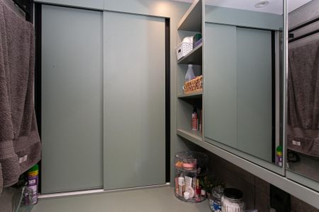 Casa de condomínio para alugar com 38m², 1 quarto e 1 vaga Casa de condomínio para alugar com 38m², 1 quarto e 1 vagaBanheiro