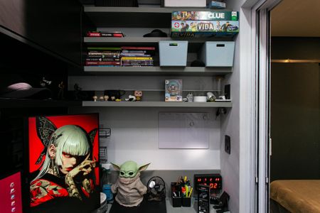 Casa de condomínio para alugar com 38m², 1 quarto e 1 vaga Casa de condomínio para alugar com 38m², 1 quarto e 1 vagaEscritório