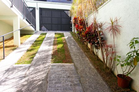 Casa de condomínio para alugar com 38m², 1 quarto e 1 vaga Casa de condomínio para alugar com 38m², 1 quarto e 1 vagaÁrea Comum