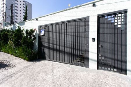 Casa de condomínio para alugar com 38m², 1 quarto e 1 vaga Casa de condomínio para alugar com 38m², 1 quarto e 1 vagaFachada