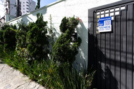 Casa de condomínio para alugar com 38m², 1 quarto e 1 vaga Casa de condomínio para alugar com 38m², 1 quarto e 1 vagaPlaca