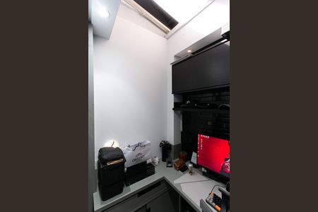 Casa de condomínio para alugar com 38m², 1 quarto e 1 vaga Casa de condomínio para alugar com 38m², 1 quarto e 1 vagaEscritório