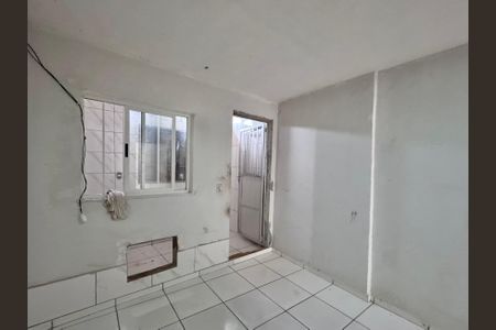 Casa à venda com 30m², 1 quarto e sem vagaQuarto