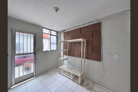 Casa à venda com 30m², 1 quarto e sem vagaSala