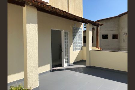 Casa de condomínio para alugar com 240m², 3 quartos e 2 vagas Casa de condomínio para alugar com 240m², 3 quartos e 2 vagasÁrea comum