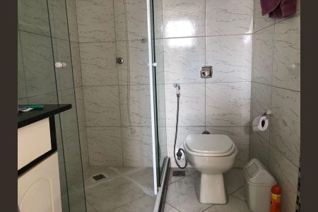 Casa de condomínio para alugar com 240m², 3 quartos e 2 vagas Casa de condomínio para alugar com 240m², 3 quartos e 2 vagasBanheiro