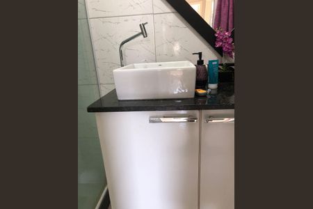 Casa de condomínio para alugar com 240m², 3 quartos e 2 vagas Casa de condomínio para alugar com 240m², 3 quartos e 2 vagasBanheiro 2