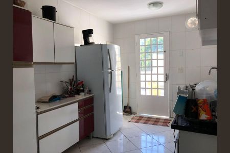 Casa de condomínio para alugar com 240m², 3 quartos e 2 vagas Casa de condomínio para alugar com 240m², 3 quartos e 2 vagasCozinha