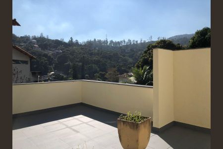 Casa de condomínio para alugar com 240m², 3 quartos e 2 vagas Casa de condomínio para alugar com 240m², 3 quartos e 2 vagasÁrea comum