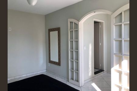 Casa de condomínio para alugar com 240m², 3 quartos e 2 vagas Casa de condomínio para alugar com 240m², 3 quartos e 2 vagasQuarto 2