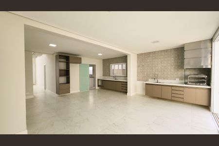 Casa de condomínio à venda com 208m², 3 quartos e 2 vagas Casa de condomínio à venda com 208m², 3 quartos e 2 vagasCozinha