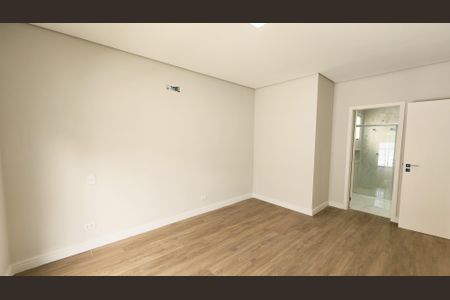 Casa de condomínio à venda com 208m², 3 quartos e 2 vagas Casa de condomínio à venda com 208m², 3 quartos e 2 vagasSuíte 2