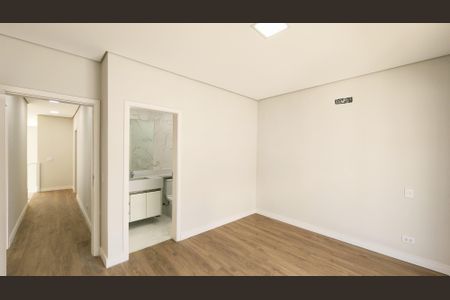 Casa de condomínio à venda com 208m², 3 quartos e 2 vagas Casa de condomínio à venda com 208m², 3 quartos e 2 vagasSuíte 3