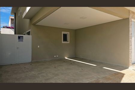 Casa de condomínio à venda com 208m², 3 quartos e 2 vagas Casa de condomínio à venda com 208m², 3 quartos e 2 vagasPlaquinha