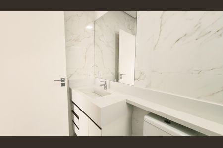 Casa de condomínio à venda com 208m², 3 quartos e 2 vagas Casa de condomínio à venda com 208m², 3 quartos e 2 vagasBanheiro da Suíte 3