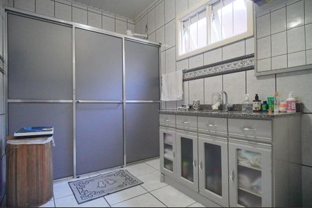 Casa à venda com 264m², 3 quartos e 3 vagasBanheiro da Suíte 1