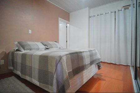 Casa à venda com 264m², 3 quartos e 3 vagasSuíte 1