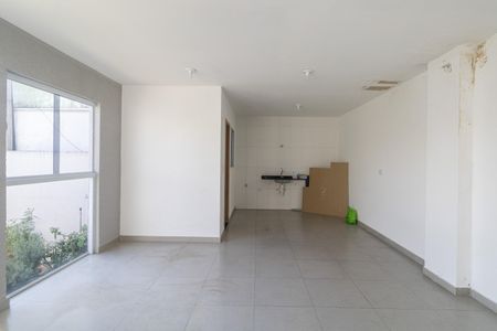 Apartamento à venda com 33m², 2 quartos e sem vagaÁrea Comum - Salão de Festas