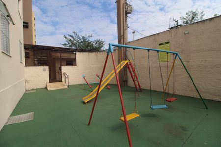 Apartamento à venda com 55m², 2 quartos e 1 vagaÁrea comum