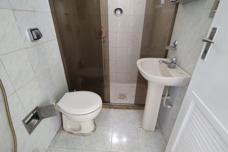 Apartamento à venda com 55m², 2 quartos e 1 vagaBanheiro Social