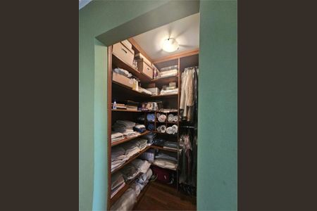 Casa à venda com 328m², 3 quartos e 3 vagas