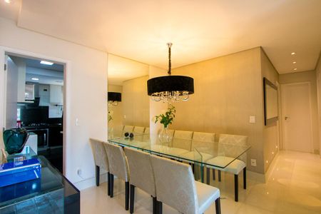 Apartamento à venda com 118m², 3 quartos e 4 vagasSala