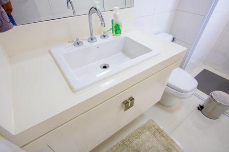 Apartamento à venda com 118m², 3 quartos e 4 vagasBanheiro social