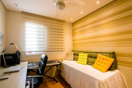 Apartamento à venda com 118m², 3 quartos e 4 vagasQuarto 2