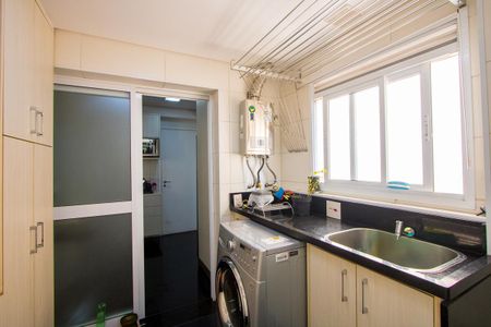 Apartamento à venda com 118m², 3 quartos e 4 vagasÁrea de serviço