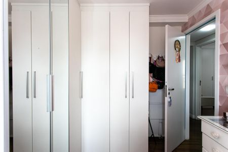 Apartamento à venda com 81m², 3 quartos e 1 vaga Apartamento à venda com 81m², 3 quartos e 1 vagaQuarto 2