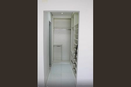 Casa à venda com 172m², 3 quartos e 2 vagas